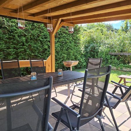 Gaststaette Und Pension Zur Schiene Merseburg Esterno foto