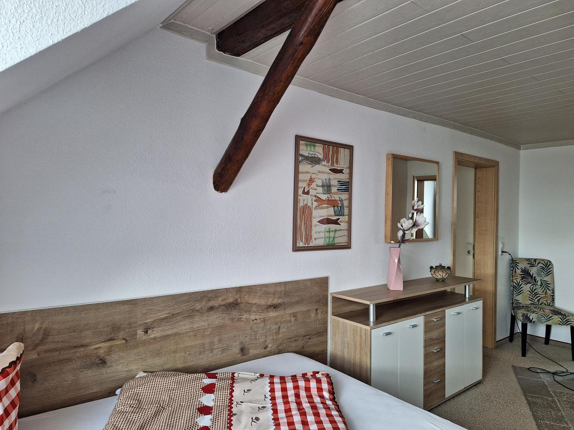 Gaststaette Und Pension Zur Schiene Merseburg Esterno foto